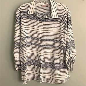 Chico’s size 1 navy/white blouse